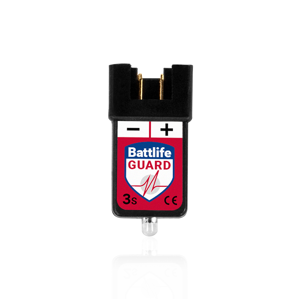 PowerBox Batt Life Guard 3S, front view showing the red 3S label, plug contacts and LED