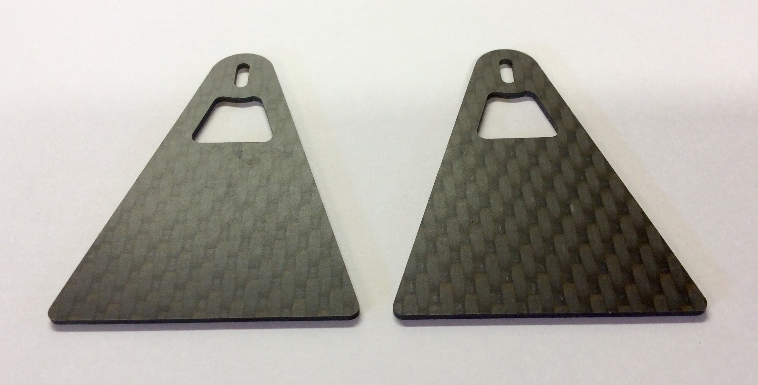 Ralph Schweizer Modeltechnic Carbon Rear Support Side Parts 1-Pack